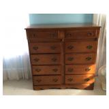 NICE LARGE DRESSER - 10 DRAWERS - 42AX19DX44