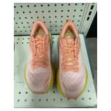 Hoka sneaker 8.5