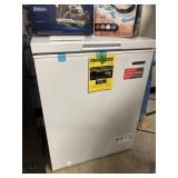 Frigidaire Gallery chest freezer-dented-scratched