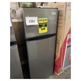 Frigidaire refrigerator 7.5 cu ft