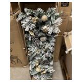 Pre-lit 9ft decorated garland   flocked