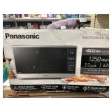 Panasonic 2.2 cu ft microwave