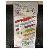 Tomodachi 13 pc cutting set