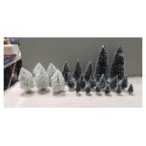 Tray Of (22) Assorted Scenery Accessory Trees