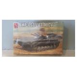 (1) AMT ERTL Model Kit (BMP-1 SOVIET MICV /