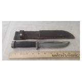 (1) Cattaraugus Knife w/ Leather Sheath