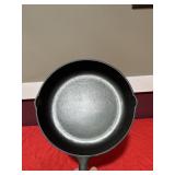 Cast-iron number eight skillet