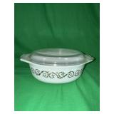 Pyrex oval casserole dish with lid