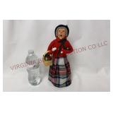 1990 Byers Choice Carolers Woman w Basket