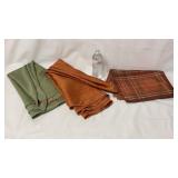 Round Fall Tablecloths & Place Mats - See Desc