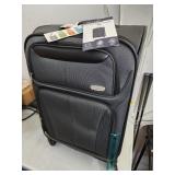 NEW Skyline 24" Expandable Spinner Suitcase