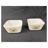 Two Small Pyrex "Crazy Daisy: Pattern Dishes