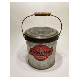 Winona Maid milk bucket with lid