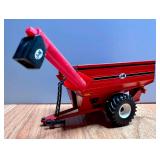 1/64 J&M Red Grain Cart