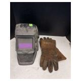 Western Safety auto darkening welding  helmet and welding gloves