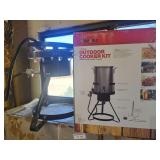 Outdoor cooker