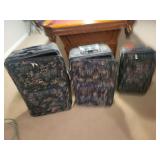 Luggage Pierre Cardin three pieces