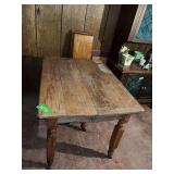 Antique oak kitchen table 31x42 w/ (5) 10" leaves