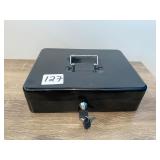 Small metal cash box w/ key