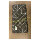 3ï¿½3 X 1ï¿½7 patterned grey mat