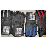 4 pairs of Heat Trendz Menï¿½s Skiing Gloves