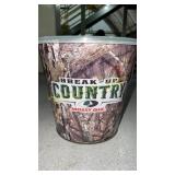 Breakup Country citronella candle