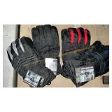 4 pairs of Heat Trendz Menï¿½s Skiing Gloves