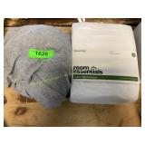 Room essential Twin/TwinXL Sheet set & Queen sheet