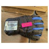 2 ct. Mens skiing gloves