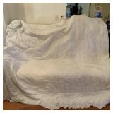 84x84 White Ruffled Quilt