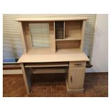 Desk With Hutch, Very Good Condition