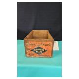 Diamond Brand Hoodriver Pears Wooden Box