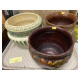 Roseville Donatello Planter & 2 Glazed Jardinieres