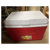 Rubbermaid Cooler