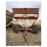 J & M 500 bushel gravity wagon