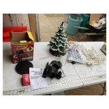 Holiday slideshow, ceramic Christmas tree etc.