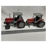 2 Ertl Massey Ferguson 3070