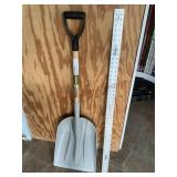 Yardworks poly scoop shovel