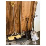 Snow shovels and aluminum scoop shovel, etc.