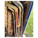 Lot de bï¿½tons de Hockey