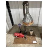 Skelly Table Lamp 14"x9"