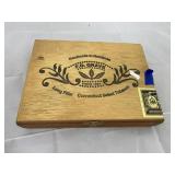 Wood Box w/Var Men