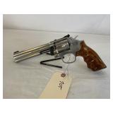 Smith & Wesson - Model 648 - Caliber - .22 MRF