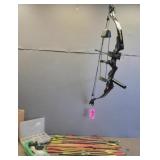 Golden Eagle Super Hawk Compound Bow w/ Arrows