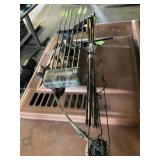 Intruder Hoyt USA Bow & Arrow w/ Extra Arrows