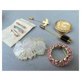 Broaches, Pins & Tie Clips