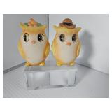 Adorable mid-century owl salt and pepper shakers