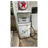 Texaco gas pump Gilbarco