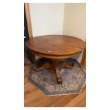 Pedestal Oak Table 44ï¿½