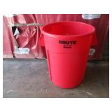 New RED Brute Trash Can